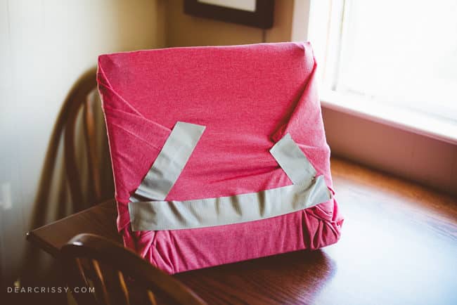 DIY Cat Tent - This easy DIY cat tent craft is so cute and your cat will adore you for it!